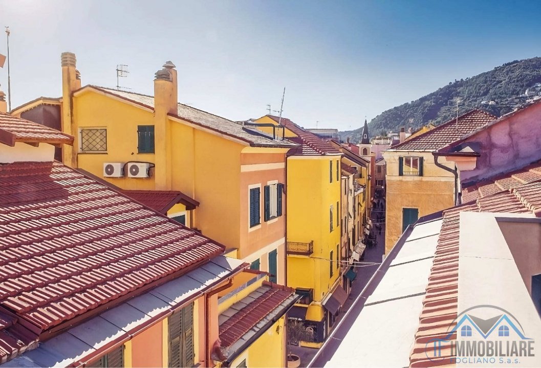 For sale penthouse in quiet zone Alassio Liguria foto 11